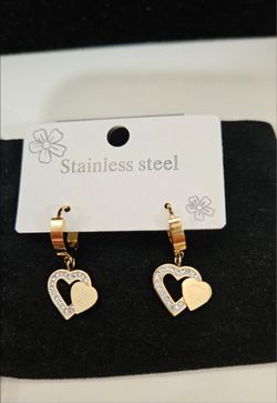 New Ear ings