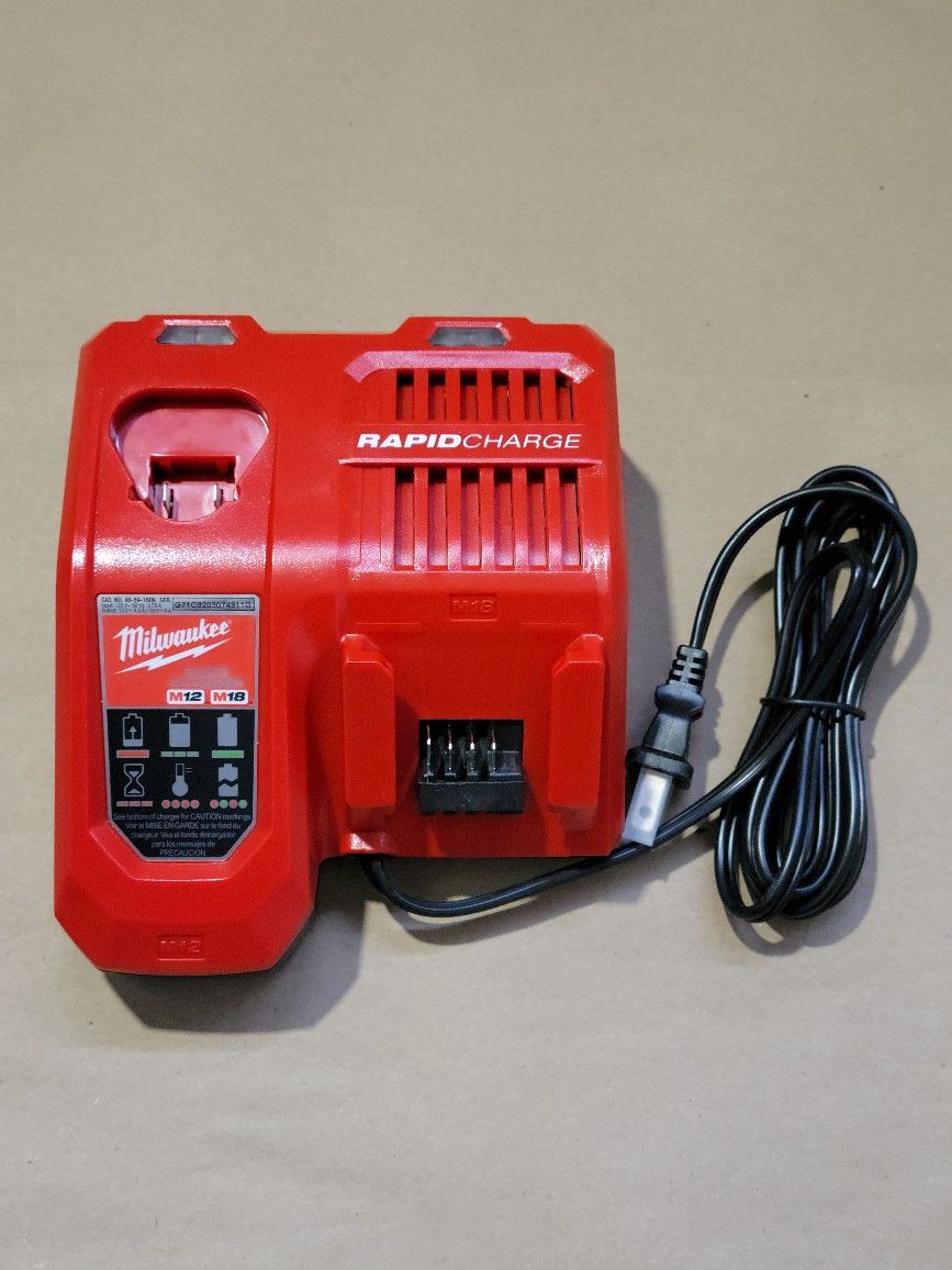 MILWAUKEE M18/M12 RAPID CHARGER