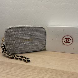 Chanel Makeup Bag With Wristlet Strap for Sale in Henderson, NV