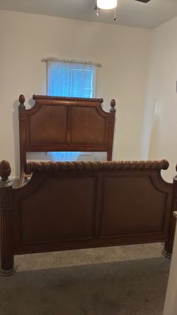 Tommy Bahama Home Furniture Island Estate Round Hill Queen Size Bed