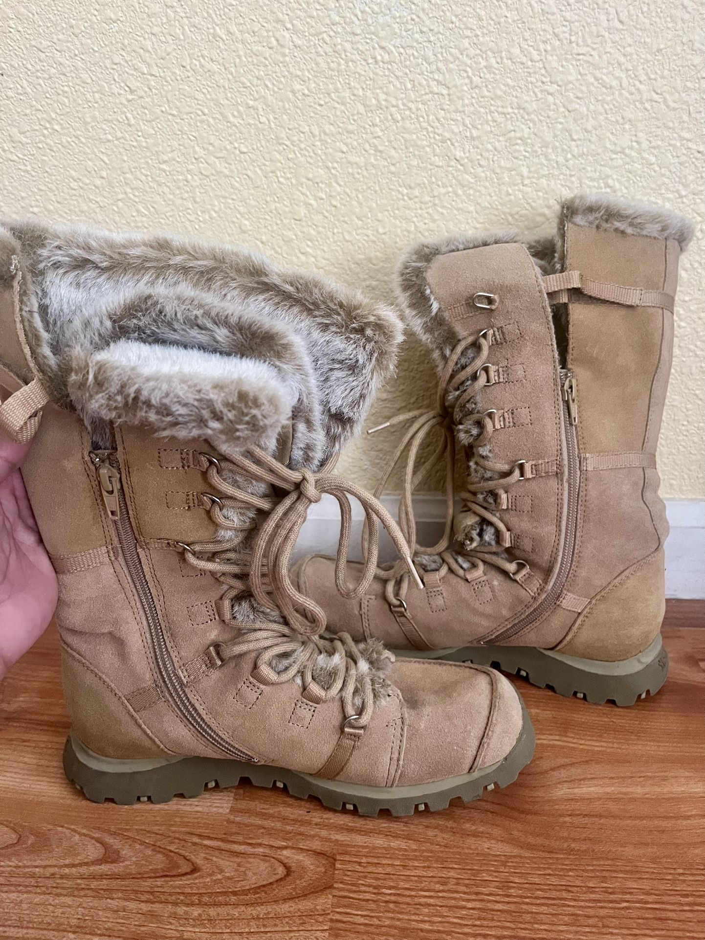Skechers Fur Boots
