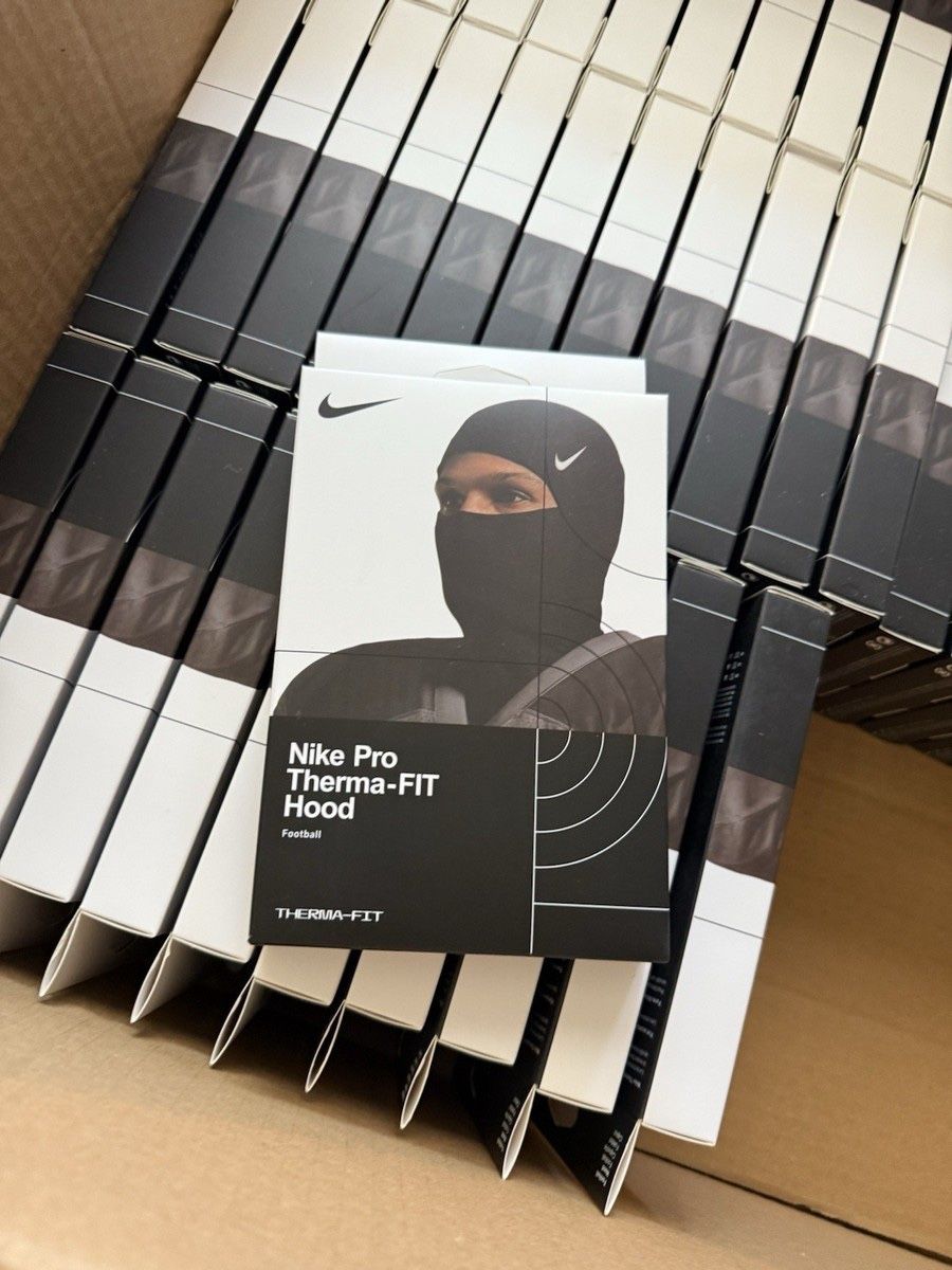 nike pro hyperwarm hood