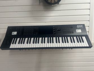 Akai MPCKEY61 keyboard