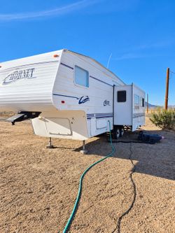2007 Keystone Hornet Fifth Wheel Travel Trailer