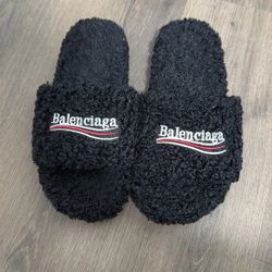 Balenciga Slides