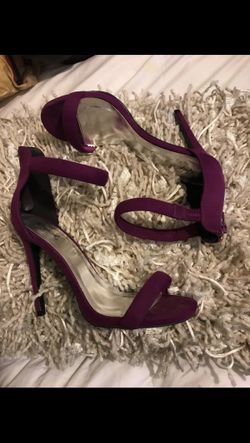 Magenta heels