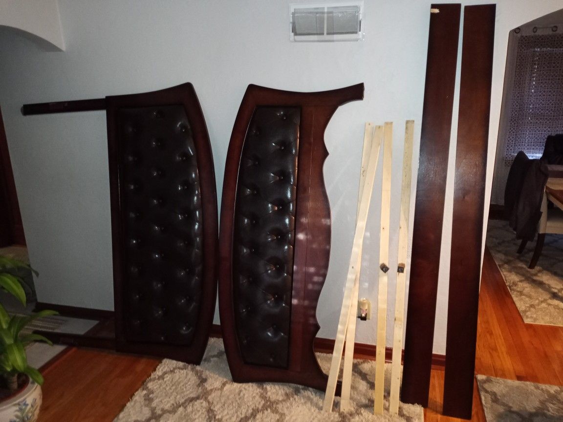 Quen bed frame