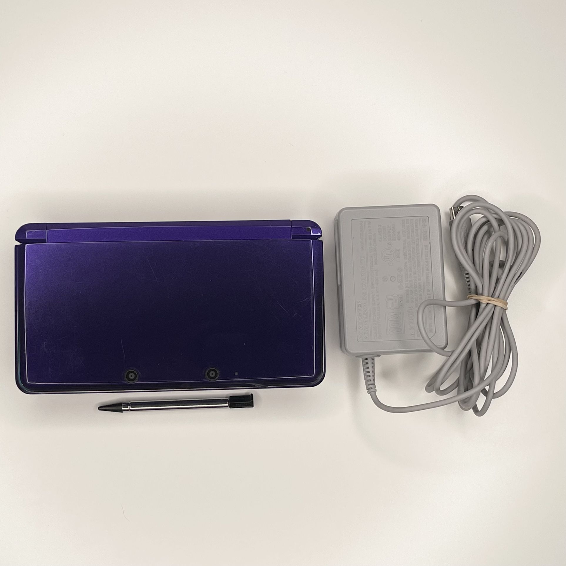 Nintendo 3ds Midnight Purple w/ Charger