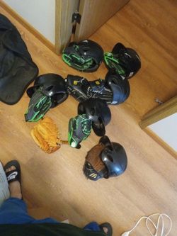 Baseball Gloves, Baseball Hats, Fastpitch Glove, Adidas, Wilson,