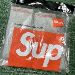 supreme socks 