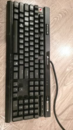 Corsair K70