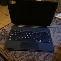 apple ipad magic keyboard case 