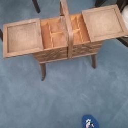 Vintage Expandable Wooden Sewing Box / Craft Storage Organizer