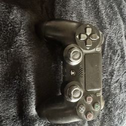 Black PS4 Controller 