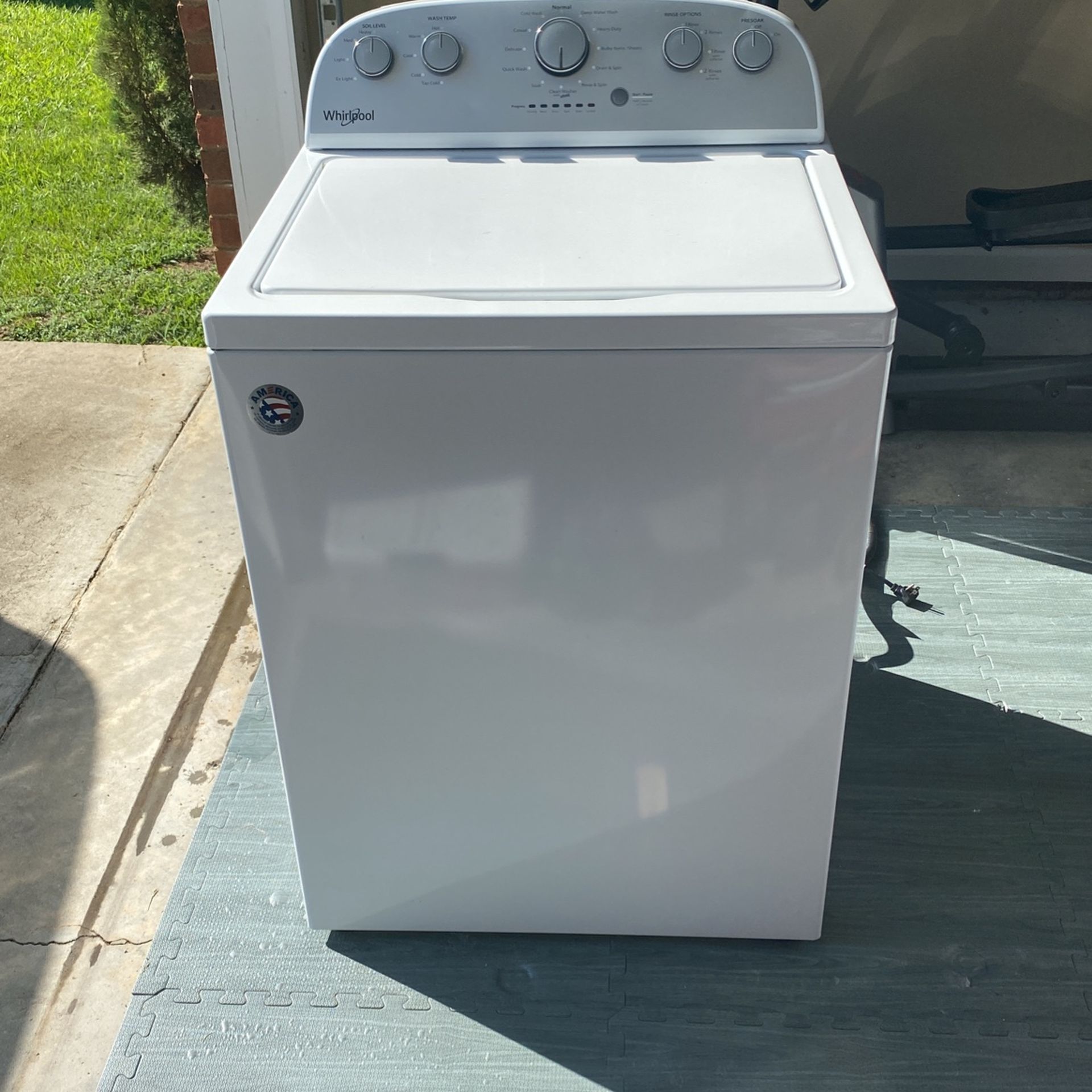 Whirlpool Washer and Dryer $295each.  $550 Set