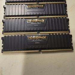 VENGEANCE LPX 32GB (4 x 8GB) DDR4 DRAM 3600MHz C18 Memory Kit - Black