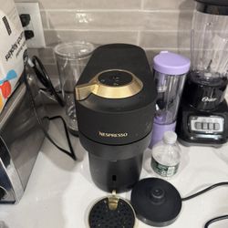 Nespresso Coffee Maker 