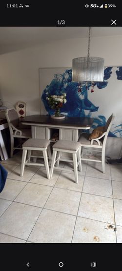 Counter Height Dining Table with 4 Seats