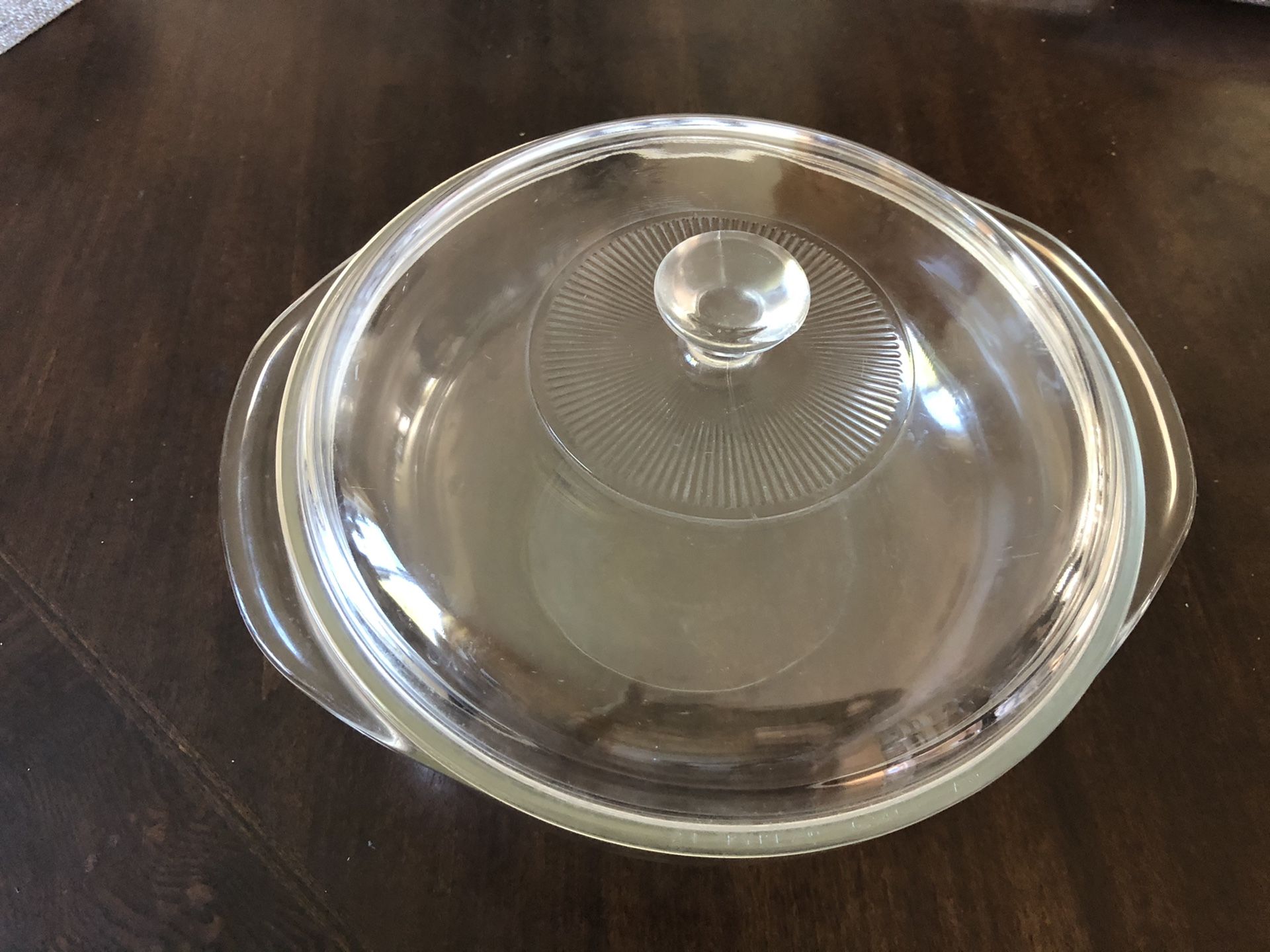 Nice Pyrex bowl with lid