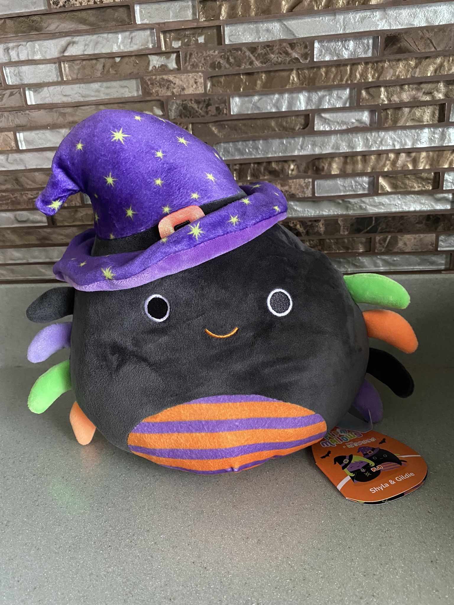 BRAND NEW FLIP A MALLOW ORIGINAL SQUISHMALLOW 2 IN 1