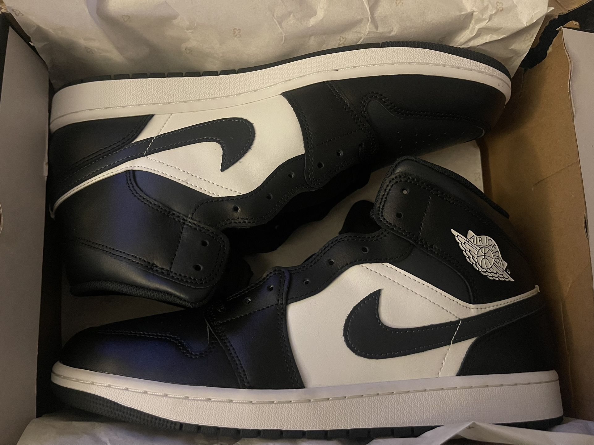 Jordan 1 Mid