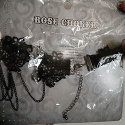 Rose Choker 