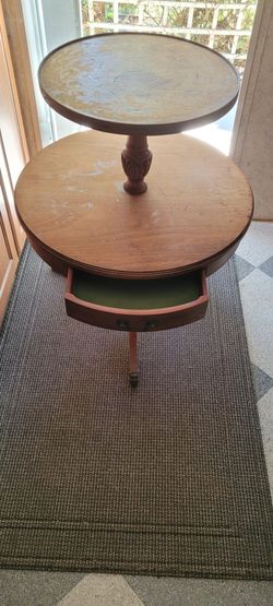 2 Tier Woodrn Table with Drawer