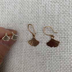 Gold Tone Silver Tone Leaf Dangle Drop Stud Earrings Metal Nature Theme Set of 2