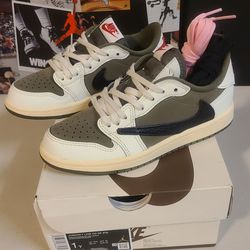 Authenticity Guarantee
Jordan 1 low OG (PS) Travis Scott Shoes For Kids Size 1 Youth