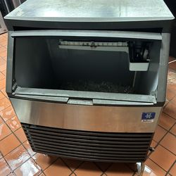 Ice maker undercounter 300 Libras