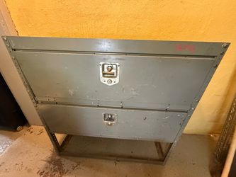 Heavy duty van shelving