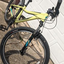 specialized myka 27.5