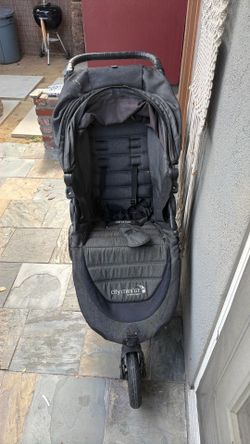 Baby Jogger City Mini GT collapsible stroller w/under storage