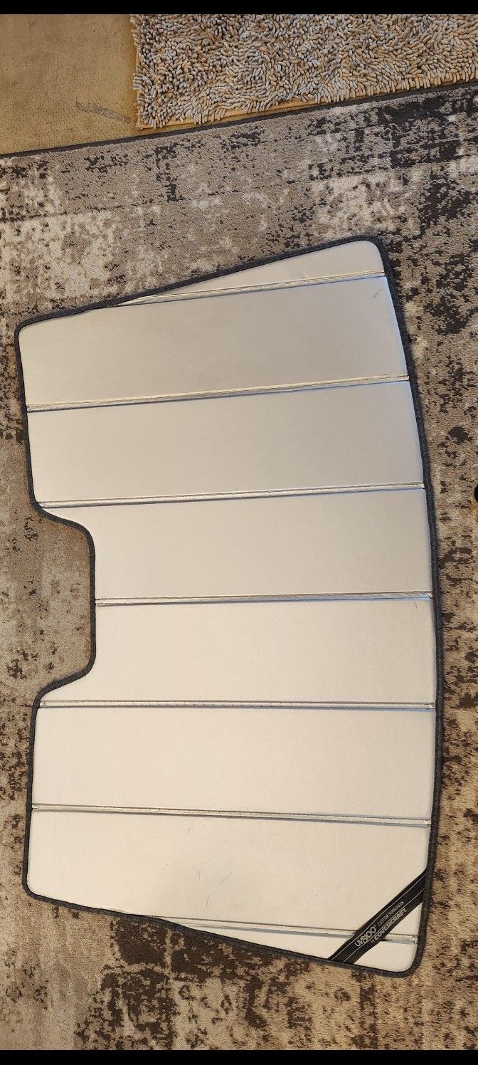 Covercraft Windshield Shade Sunscreen
