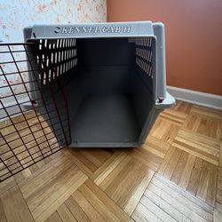 Dog Medium Size Traveling Crate