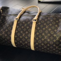 Gucci Authenti Carry-on Duffel Bag- Handled w/Care  Offers from serious buyers only!