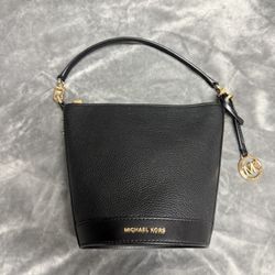 Michael Kors Bucket Bag