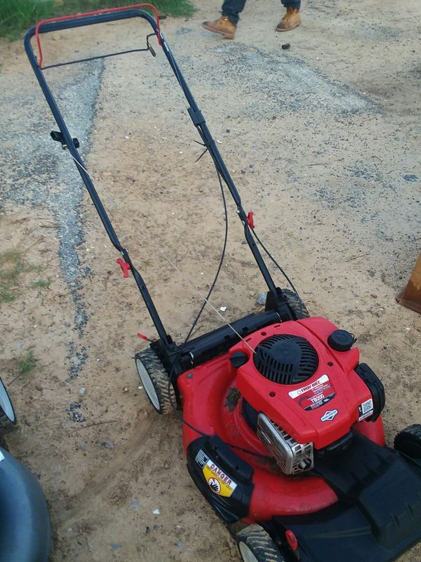 Craftsman push mower large rear wheels excellent condition no issues