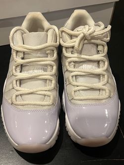 Women's Air Jordan 11 Retro Low 'Pure Violet size 7
