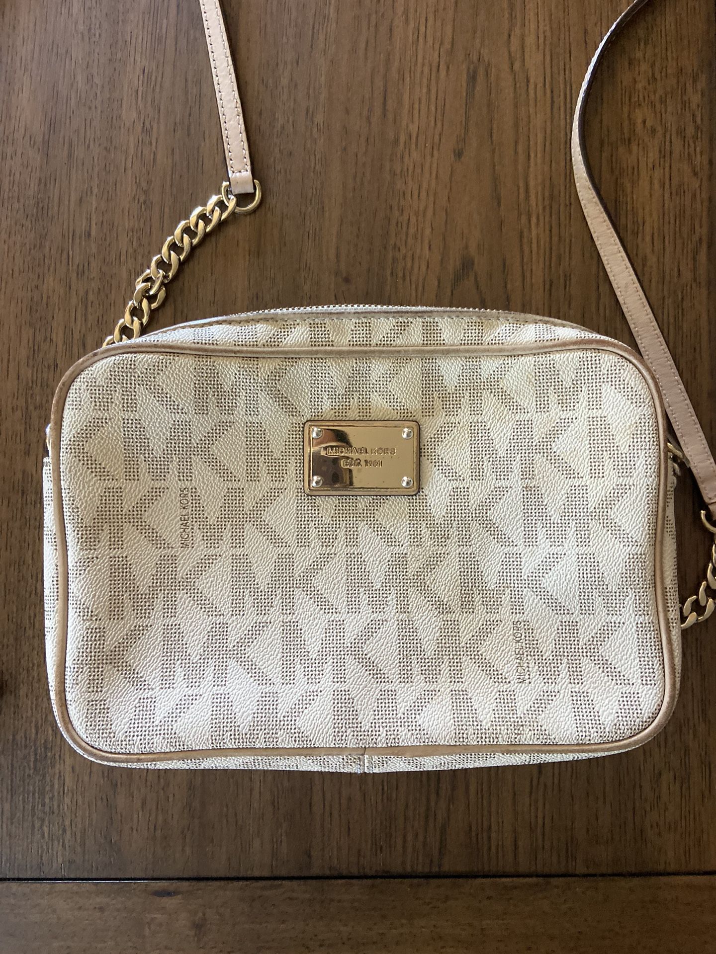 Micheal Kors Crossbody Bag