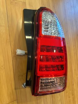 New Tail Light for Toyota 4Runner SR5 2006-2009 Right Passenger Side (contact info removed) TO(contact info removed)