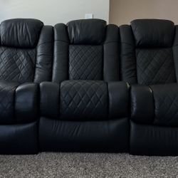 $700 OBO - Seatcraft Headline Big & Tall Leather Home Theater Sofa – Power Recline, USB, Tray Table – Black