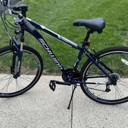 Schwinn Men's Trailway 28" Hybrid Bike $275 Or Best Offer