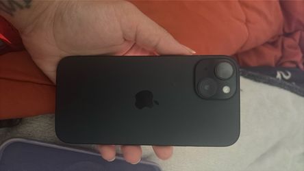iPhone 15 locked