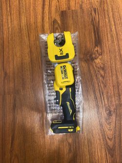 New Dewalt 20V Max XR 1/4 - 1- 1/4 Copper Tubing Cutter (DCE154) Tool Only 