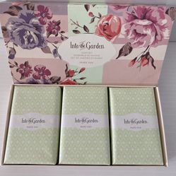 Mary Kay Soap Set $10