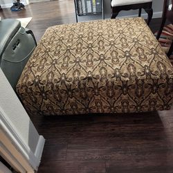 Ottoman piece