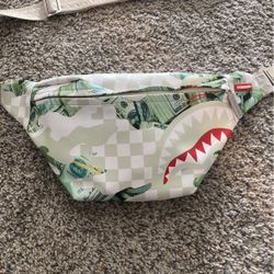 Spray ground crossbody