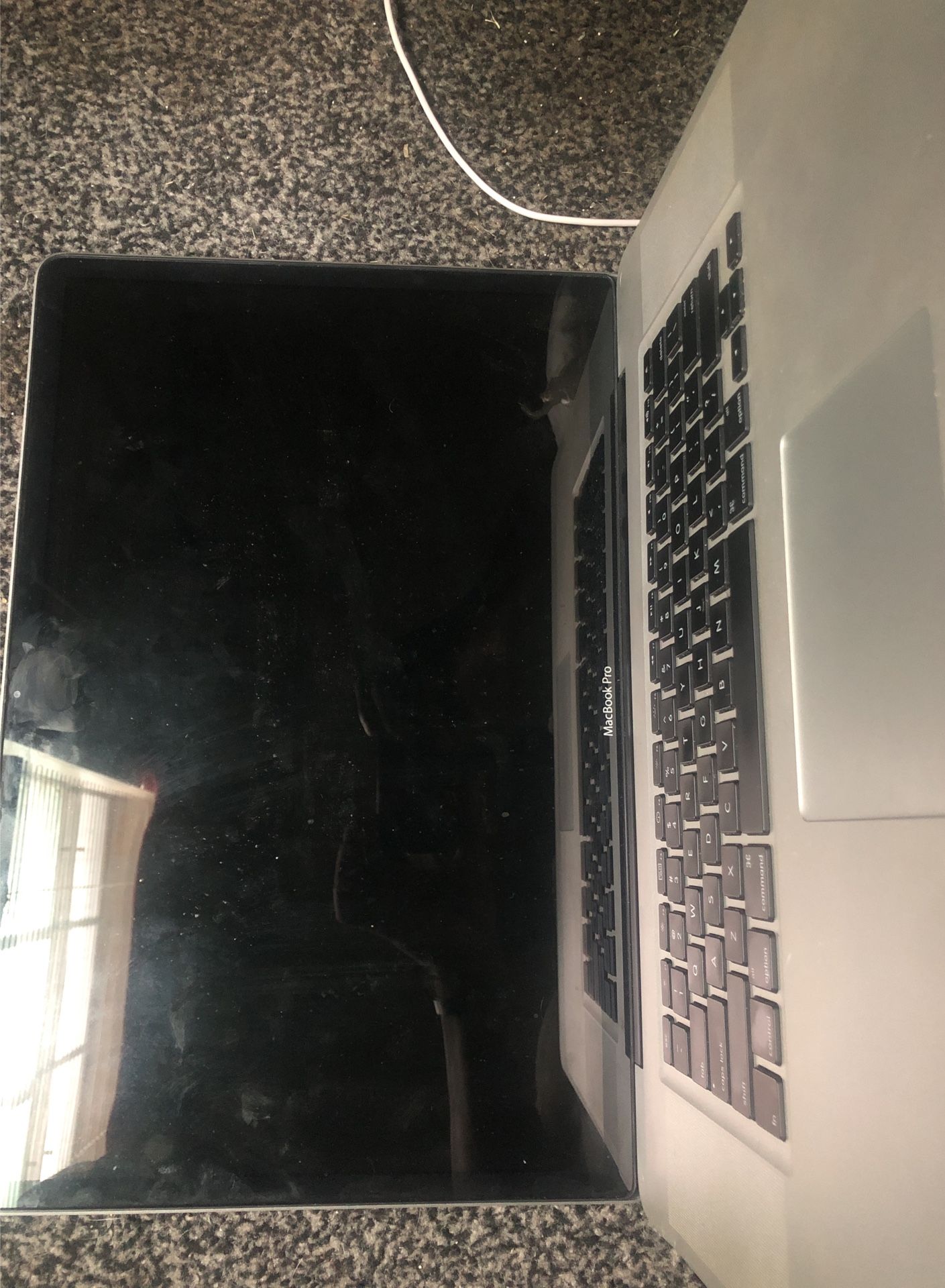 MacBook Pro (17 inch Mid 2009)