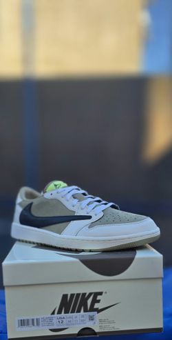 Air Jordan 1 Low Golf x Travis Scott

Neutral Olive